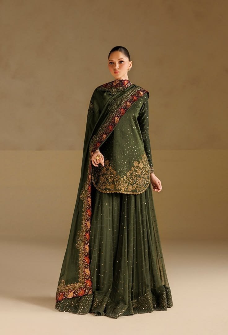 Mahnoor Festive Organza Suit