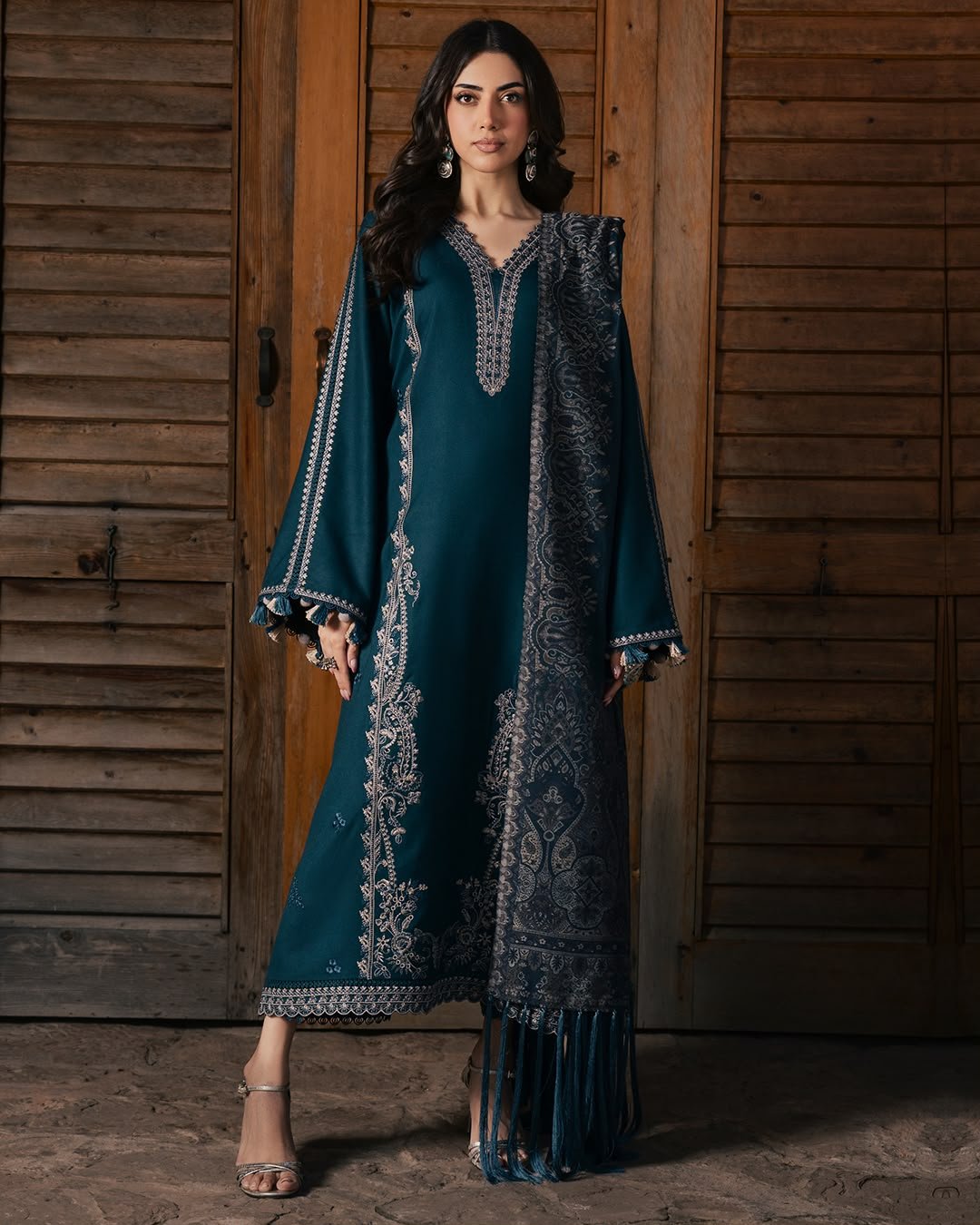 NEW ARRIVAL'S WINTER 3PC - Unstitched Khaddar Pakistani Ladies Fashion (View 7)