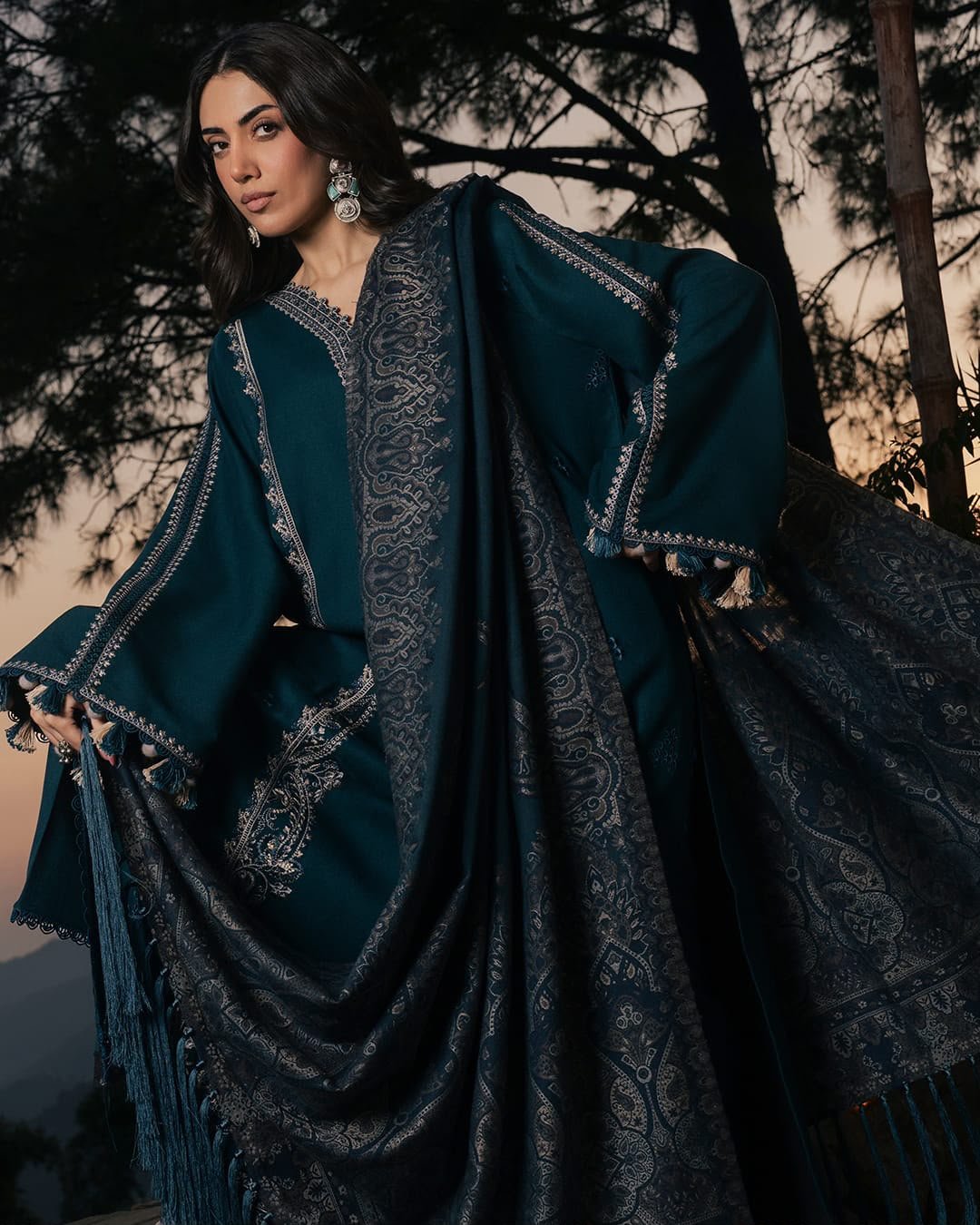 NEW ARRIVAL'S WINTER 3PC - Unstitched Khaddar Pakistani Ladies Fashion (View 2)